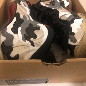 Gently worn camo Foamposites